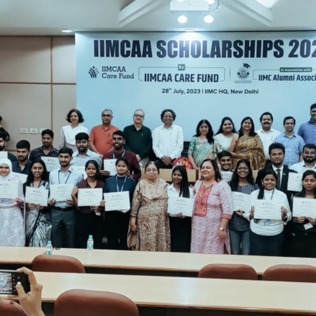 iimc-scholarship-min